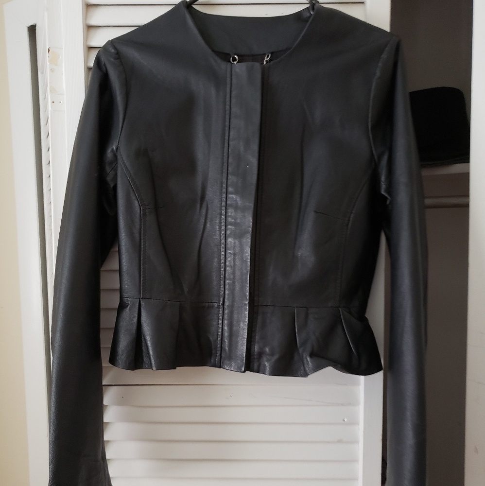 Leather cropped jacket